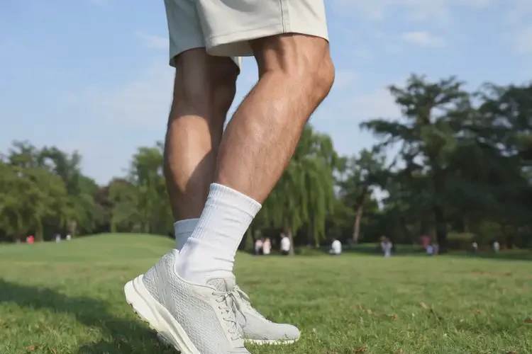 男生腳上經(jīng)常起濕疹可不可以徹底自愈(圖1)