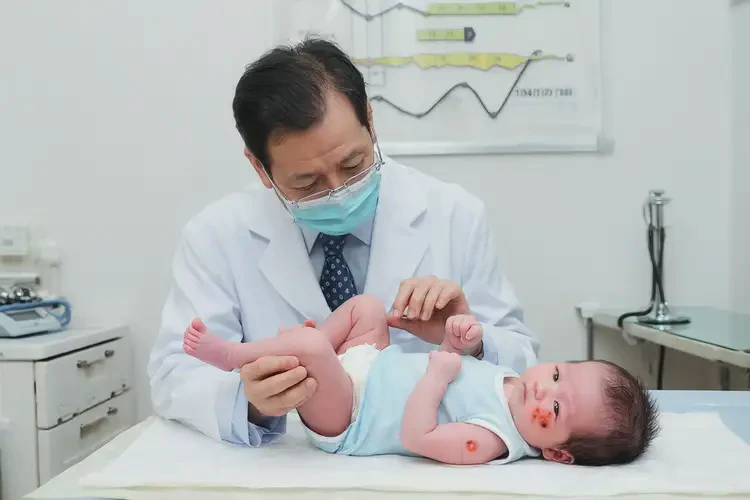 嬰兒四肢經(jīng)常起濕疹不管它會自己痊愈嗎(圖2)