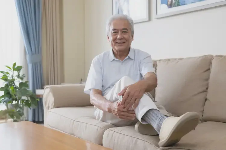 老年人腳上起濕疹可以徹底自愈嗎(圖2)