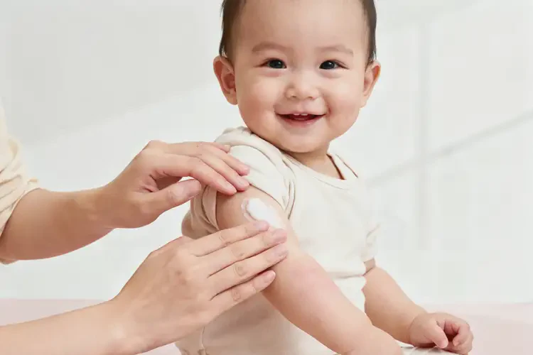 嬰兒四肢出濕疹不管它會(huì)自己痊愈嗎(圖4)