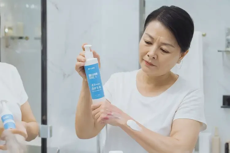 男生面部出現(xiàn)濕疹能靠自己自愈嗎(圖1)