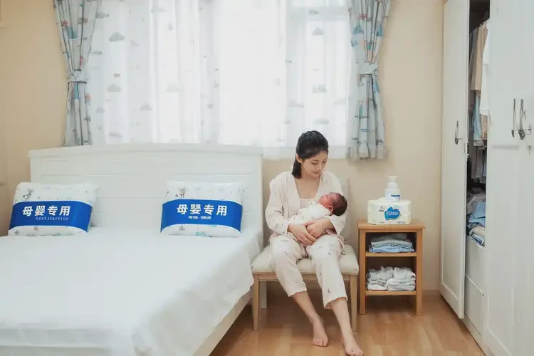 產(chǎn)婦腳上偶爾起濕疹不管它會自己自愈嗎(圖3)