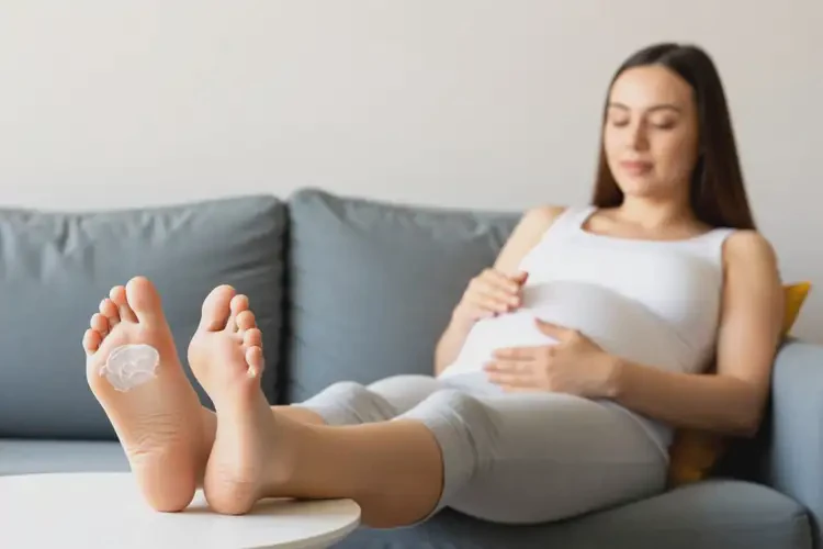 产妇脚上经常起湿疹不管它会自己自愈吗(图2)