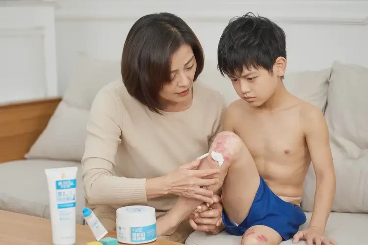 小兒大腿長濕疹不管它會自己好嗎(圖2)