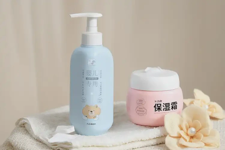 新生兒面部經常起濕疹不管它會自己痊愈嗎(圖3)