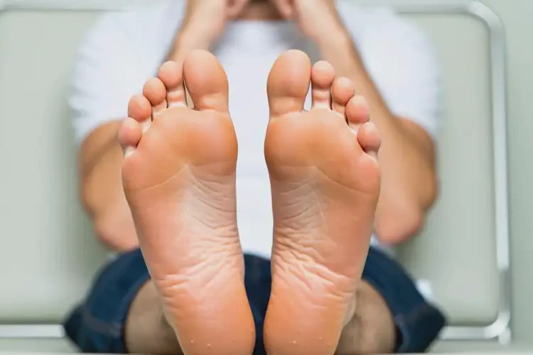 男性脚上出湿疹可不可以彻底自愈(图2)