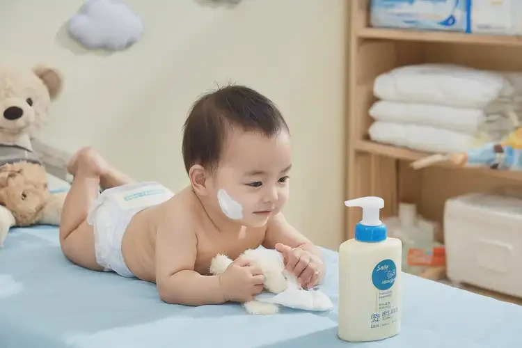 幼兒屁股上有濕疹不管它會自己好嗎(圖2)