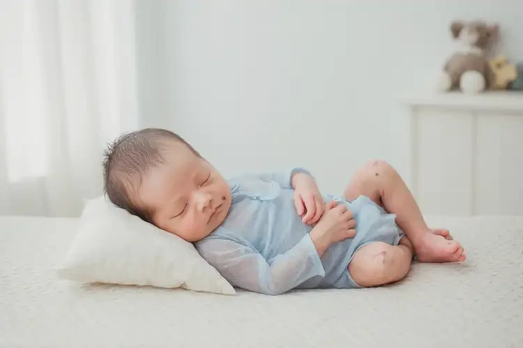 新生兒小腿偶爾起濕疹能靠自己自愈嗎(圖1)