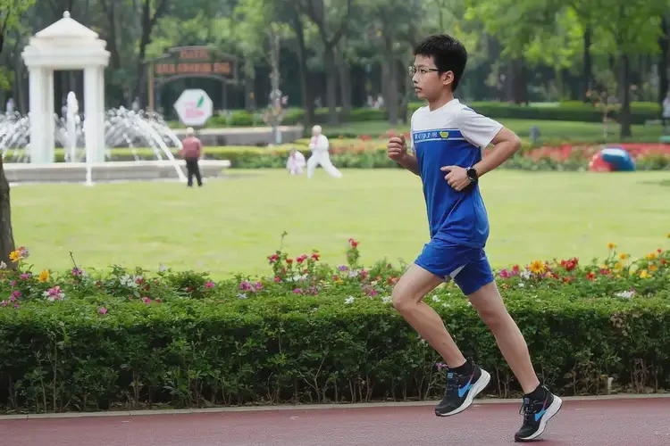 中學(xué)生四肢經(jīng)常起濕疹能不能徹底自愈(圖1)