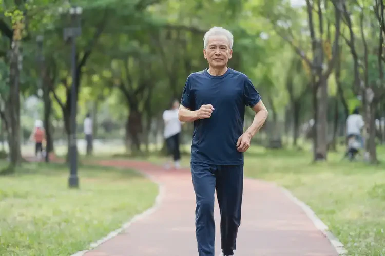 老年人中午血糖16(圖1)