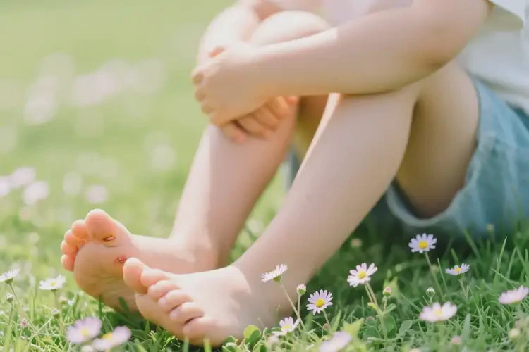 小孩腳上偶爾長(zhǎng)濕疹可不可以徹底自愈(圖2)