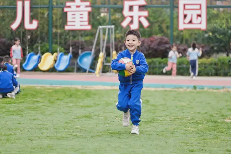 小學(xué)生肚子容易長濕疹能夠徹底治愈嗎(圖2)