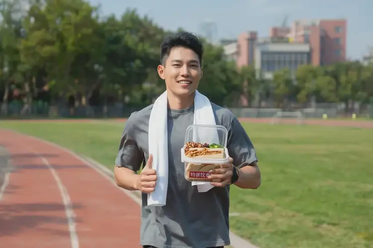 大學(xué)生肚子上出現(xiàn)濕疹可以徹底自愈嗎(圖1)