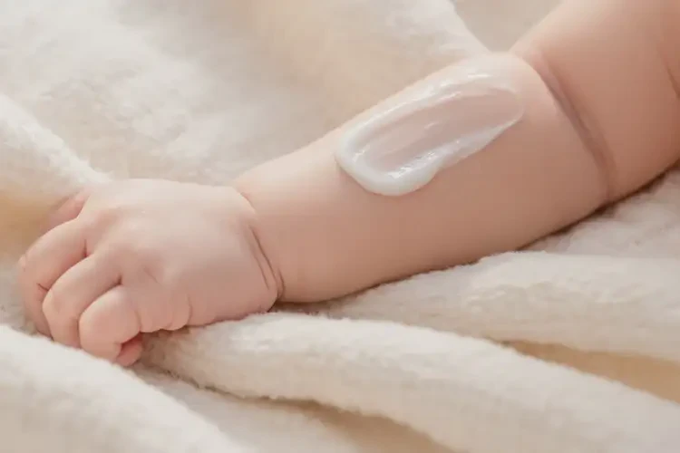 新生兒手臂上容易起濕疹可不可以徹底自愈(圖2)