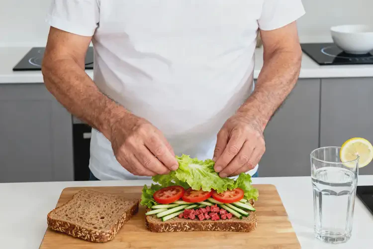 中年人中餐血糖6點0是糖尿病嗎(圖2)