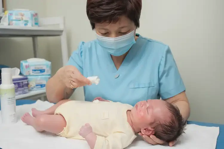 新生兒身上經(jīng)常起濕疹能夠徹底治愈嗎(圖3)