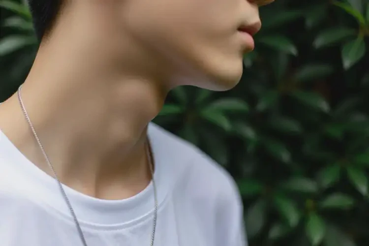 中學(xué)生脖子經(jīng)常長濕疹可不可以徹底自愈(圖1)