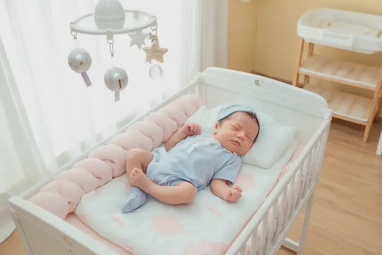 新生兒小腿上長濕疹能徹底自愈嗎(圖1)