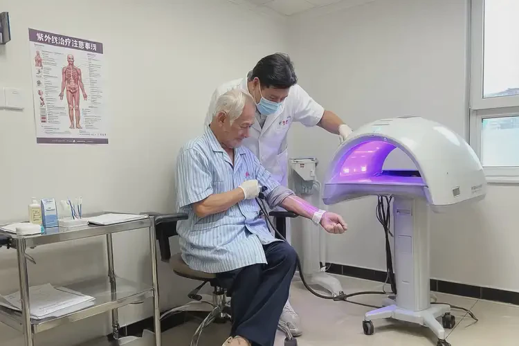 老年人臉上經(jīng)常長(zhǎng)濕疹能徹底自愈嗎(圖1)