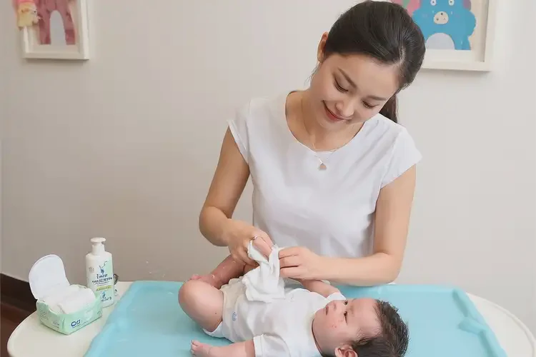 嬰兒肛周出濕疹可以徹底自愈嗎(圖4)