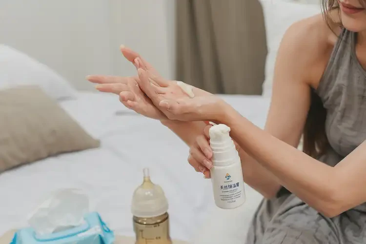 哺乳期媽媽手上出濕疹不管它會自己自愈嗎(圖4)