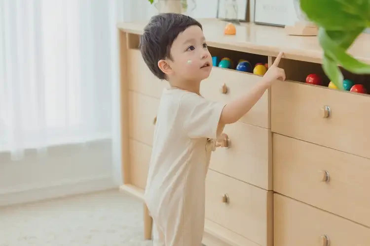 小兒脖子上起濕疹不管它會自己自愈嗎(圖2)