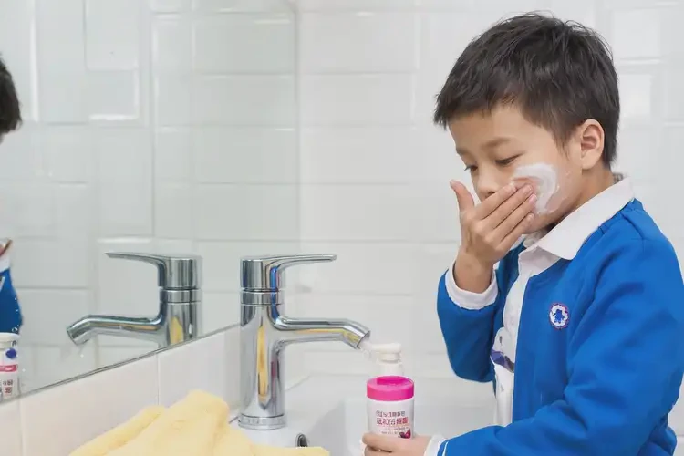 小學生臉上偶爾長濕疹不管它會自己好嗎(圖2)