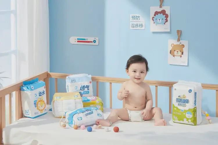 寶寶屁股上經(jīng)常起濕疹不管它會(huì)自己痊愈嗎(圖1)