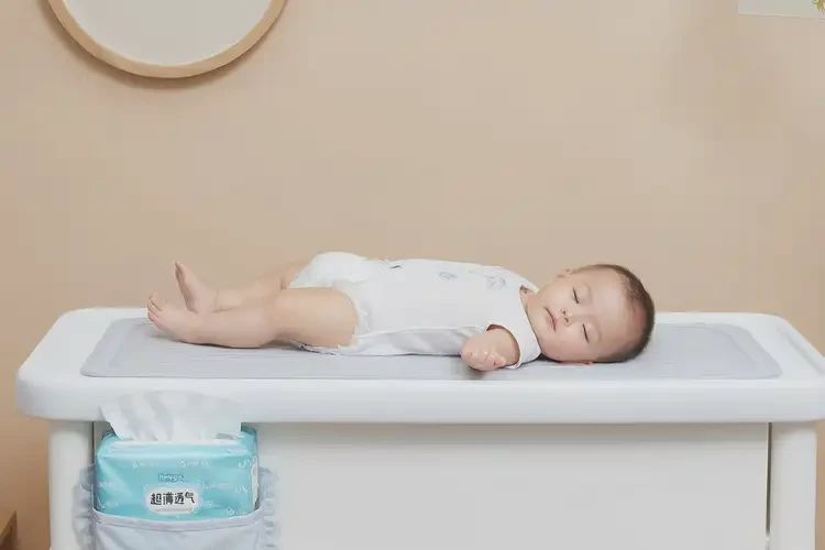 孩子屁股上經(jīng)常起濕疹能徹底自愈嗎(圖1)