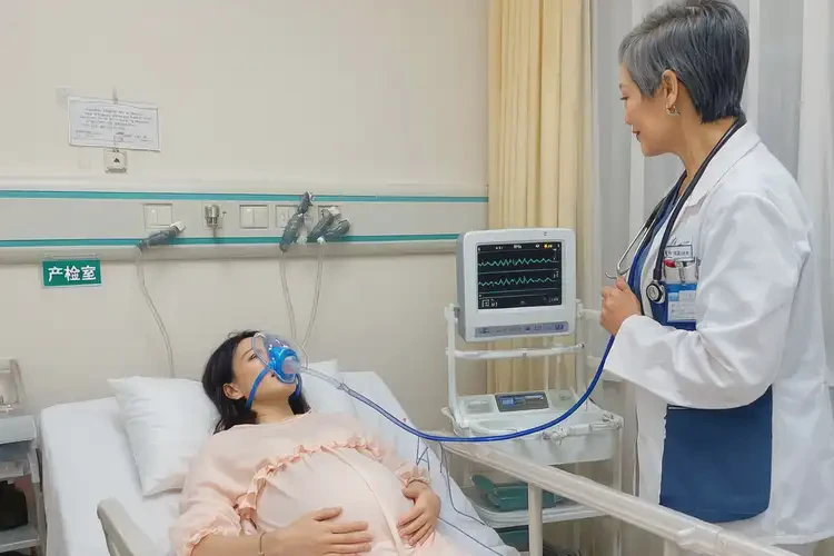 懷孕五個(gè)半月胎心90多寶寶還能要嗎(圖1)