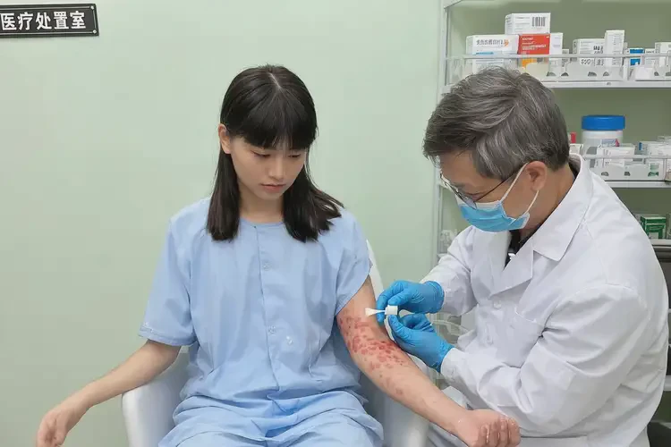 女性屁股長濕疹不管它會自己好嗎(圖3)