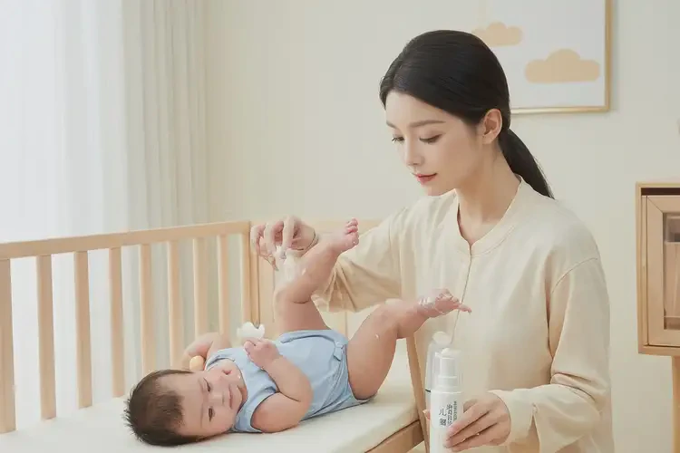 嬰幼兒身上容易起濕疹能靠自己自愈嗎(圖3)