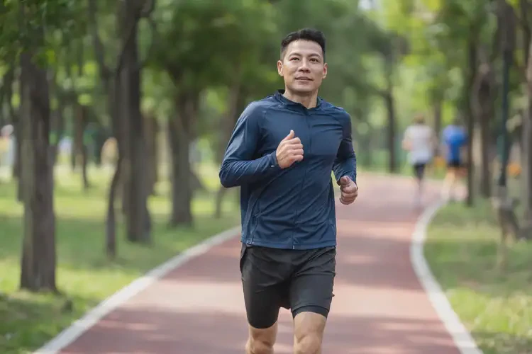 男性小腿上長濕疹不管它會自己好嗎(圖1)