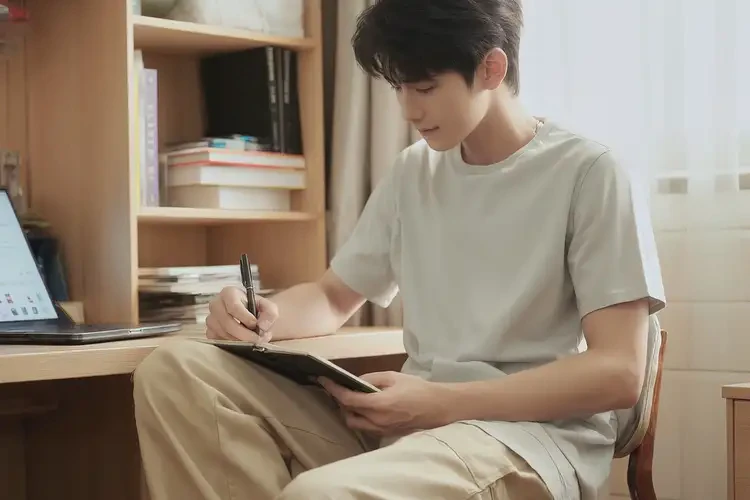 大學(xué)生屁股上出現(xiàn)濕疹可不可以徹底自愈(圖2)