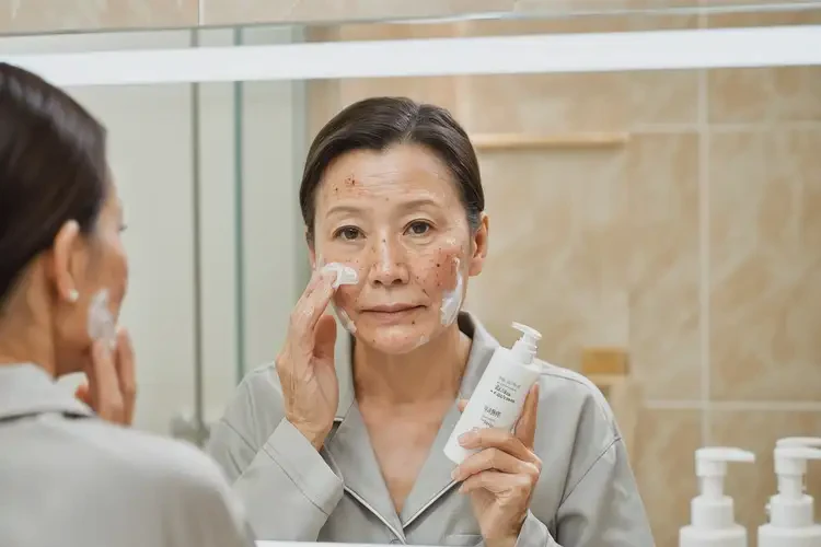 女性面部有濕疹能靠自己自愈嗎(圖3)