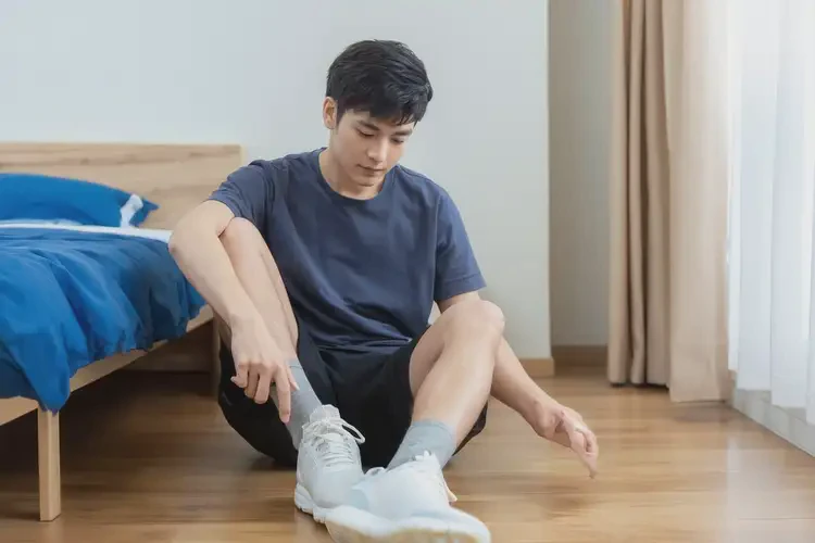 男生腳上起濕疹不管它會(huì)自己自愈嗎(圖1)