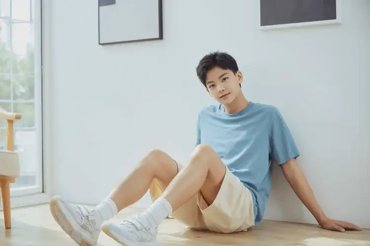 青少年脚上长湿疹能够彻底治愈吗(图2)