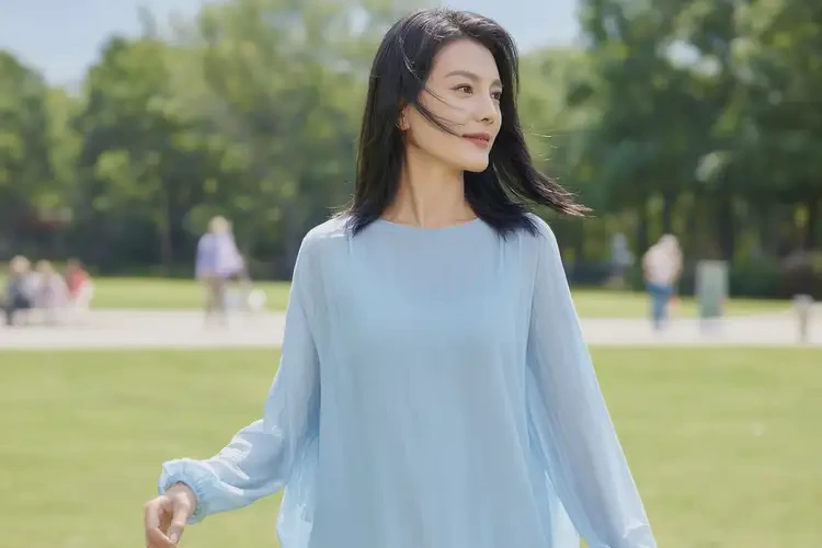 女性屁股上容易起濕疹不管它會(huì)自己好嗎(圖1)