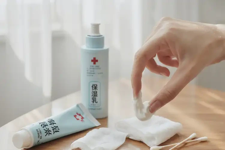 青年人屁股起濕疹不管它會(huì)自己痊愈嗎(圖3)