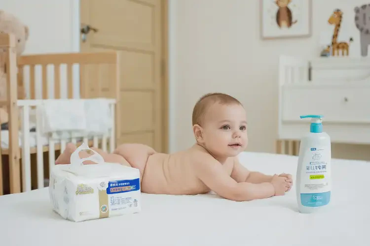 孩子屁股上容易起濕疹能徹底自愈嗎(圖1)