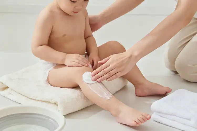 小孩大腿上起濕疹可以徹底自愈嗎(圖1)