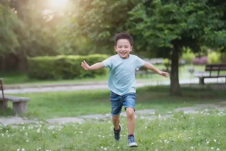 孩子腳上容易起濕疹能夠徹底治愈嗎(圖1)