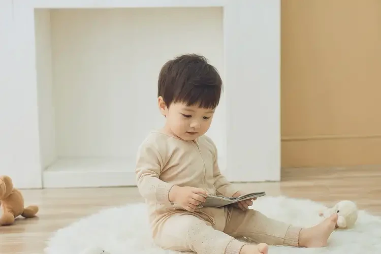 孩子大腿上偶爾起濕疹能靠自己自愈嗎(圖1)