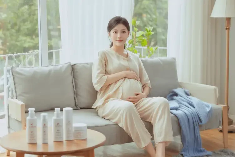 孕婦脖子出現(xiàn)濕疹能夠徹底治愈嗎(圖1)