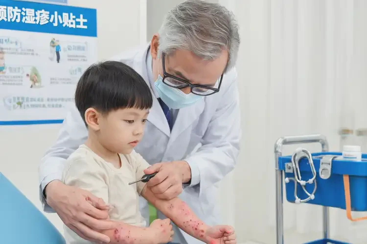 幼兒手臂上偶爾長濕疹能靠自己自愈嗎(圖2)