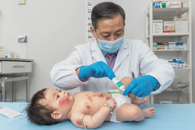 嬰幼兒屁股上偶爾長濕疹能徹底自愈嗎(圖2)