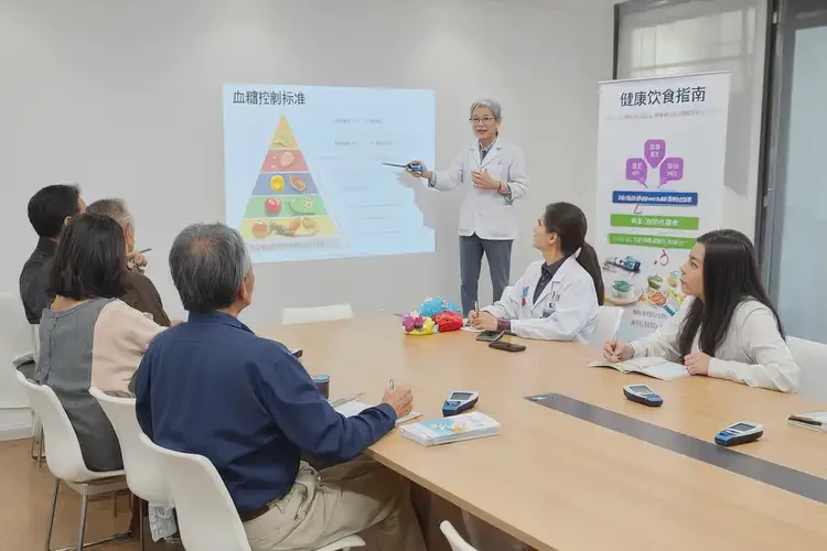 中老年人晚餐血糖12點3意味著什么(圖1)