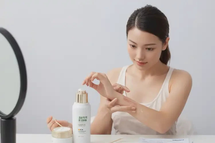 女性身上經(jīng)常長濕疹能靠自己自愈嗎(圖4)