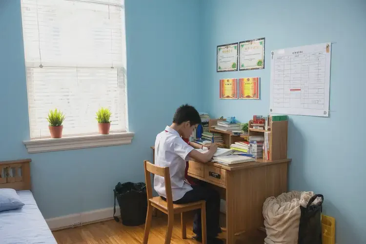 中學(xué)生手臂經(jīng)常起濕疹可以徹底自愈嗎(圖1)