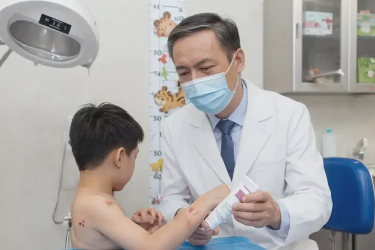 少兒屁股上出濕疹能夠徹底治愈嗎(圖3)